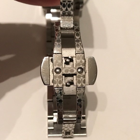 Coach ladies watch - Picture 4 of 8