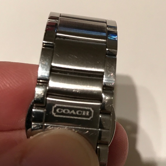 Coach ladies watch - Picture 6 of 8