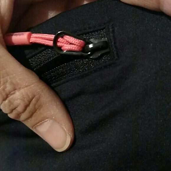 Lululemon Unicorn Tears Speed Shorts sz 4 EEUC - Picture 4 of 4