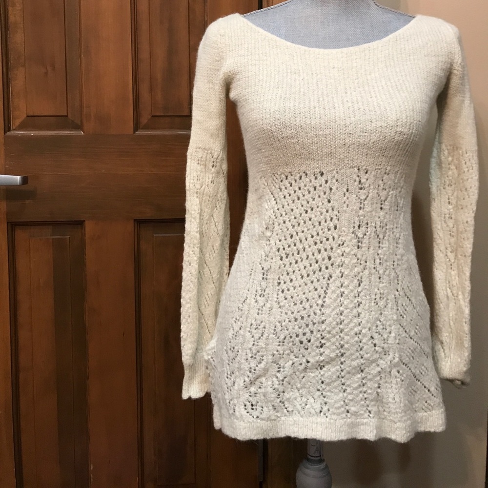 Cream sweater (100% Alpaca)