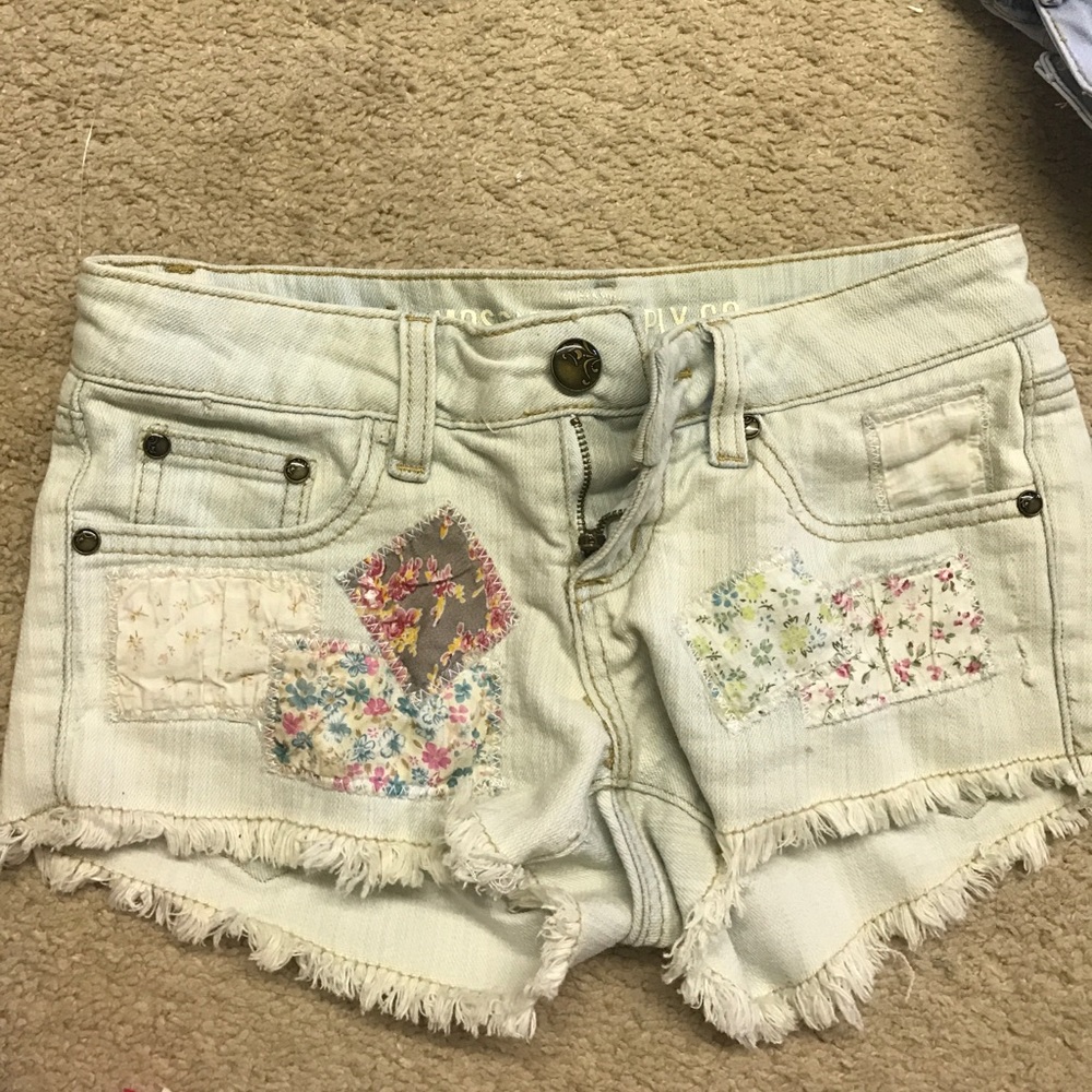 Shorts size 3