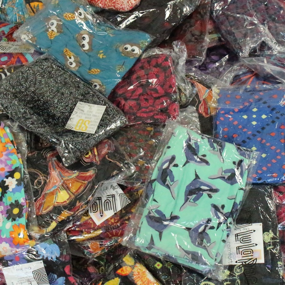 Mystery LuLaRoe Leggings - Picture 2 of 7