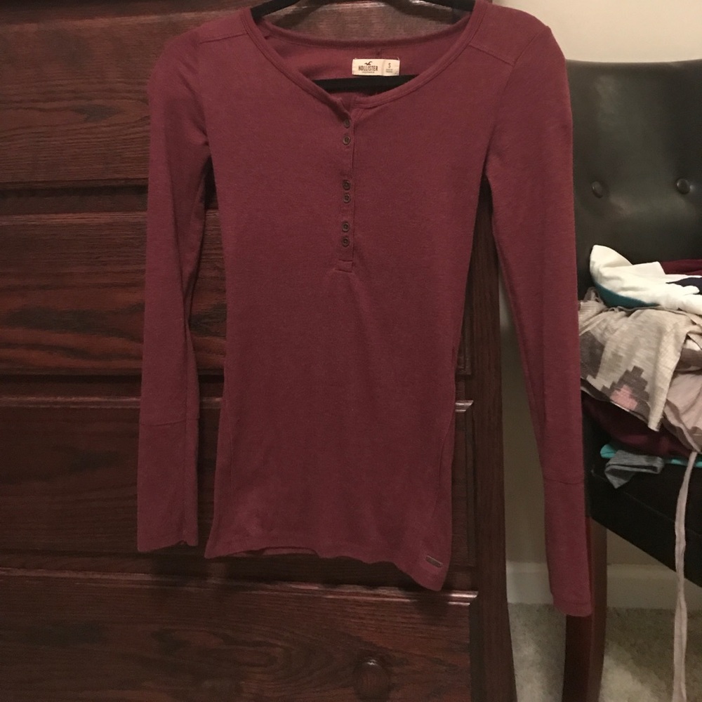 Size small Hollister long sleeve