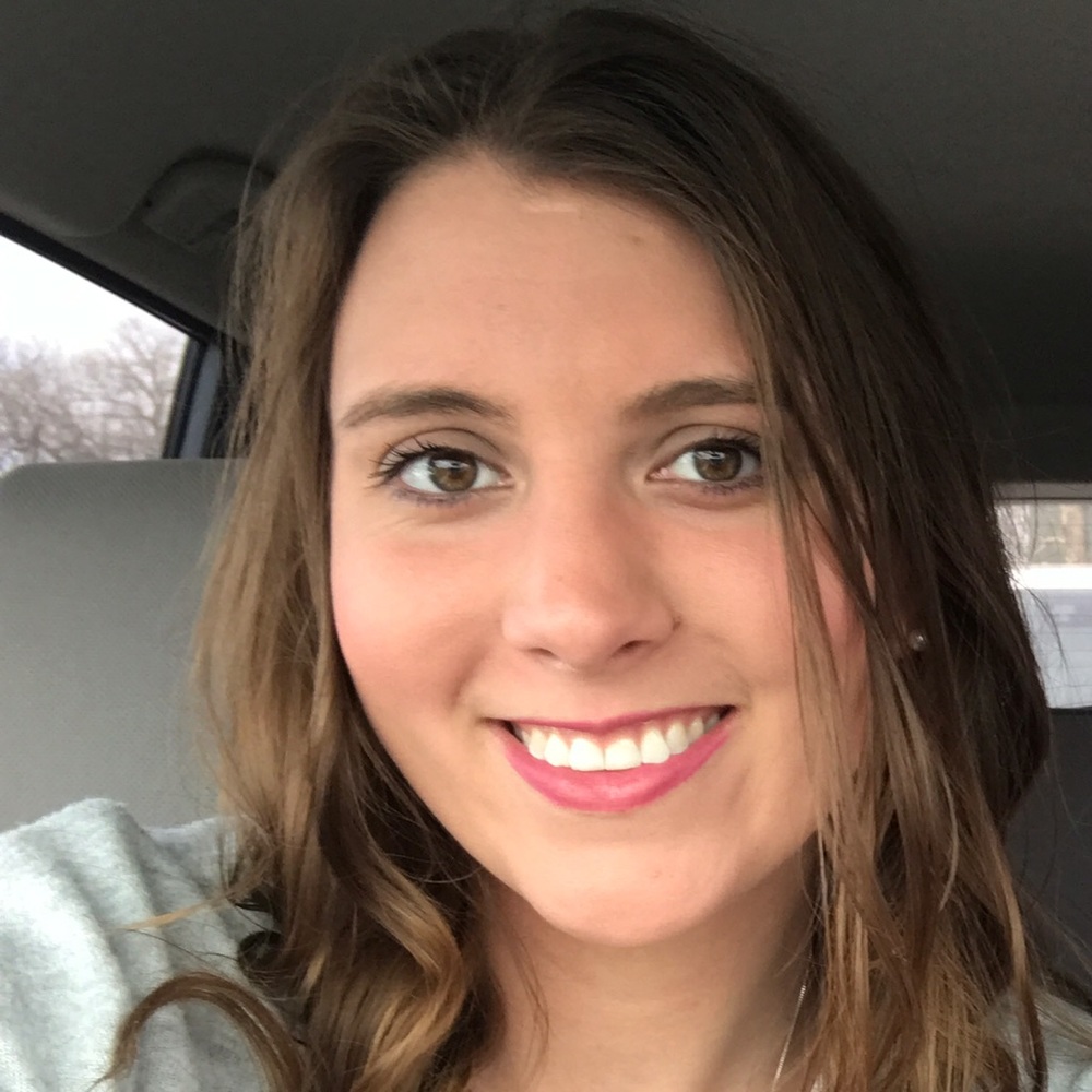 Meet your Posher, Alexis