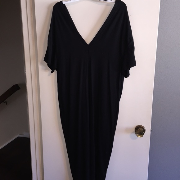 H&M Dresses & Skirts - H&M Black Buttoned Midi Dress NWT