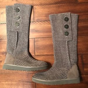 Like 🆕. Women's Ugg Classic "Cardy" boots