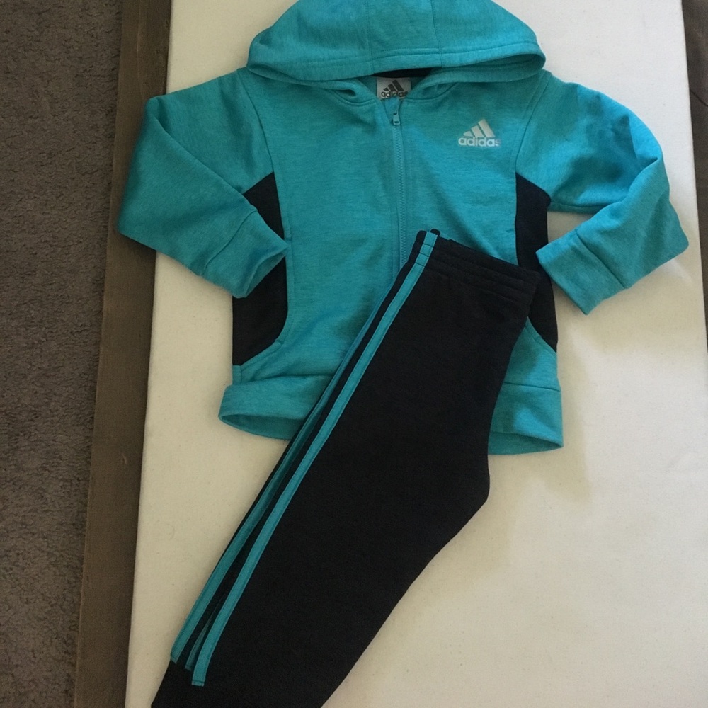 Adidas kids sweatsuit