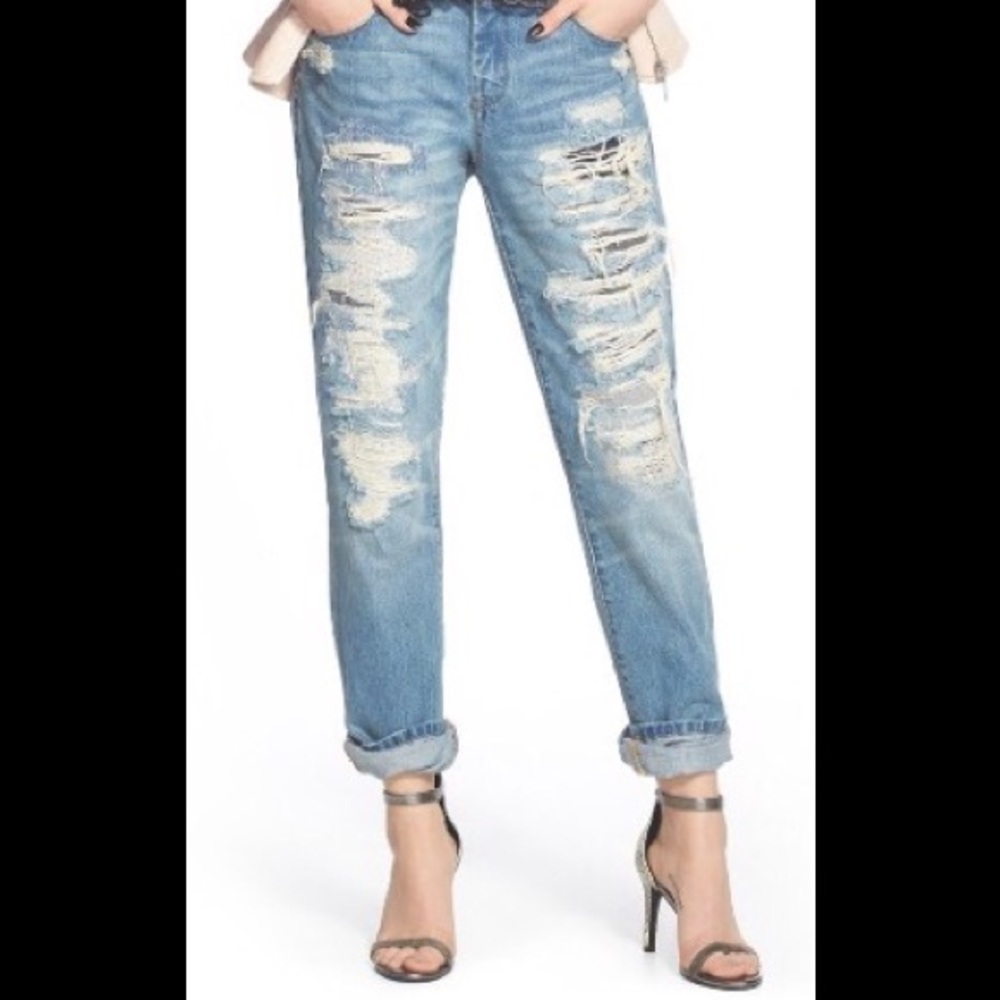 EEUC BlankNYC destroyed boyfriend jeans size 27