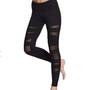 Namastetics Fearless yoga leggings NWT size small