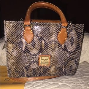 Beautiful Dooney and Bourke Purse