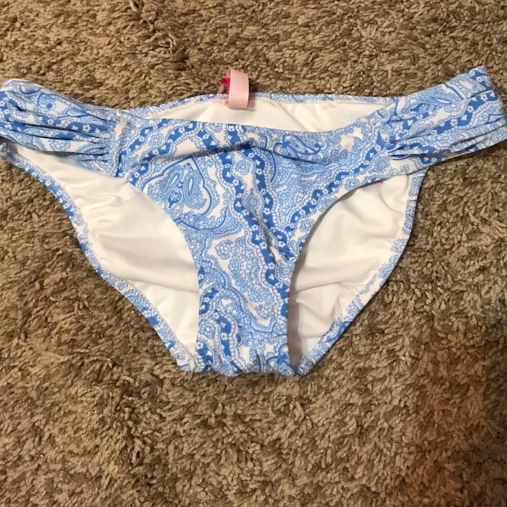 Bikini bottoms
