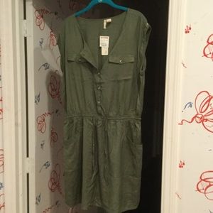 Green drawstring dress