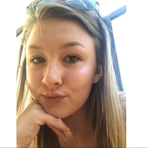 Meet your Posher, Makayla