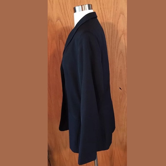 Sold - Picture 4 of 7