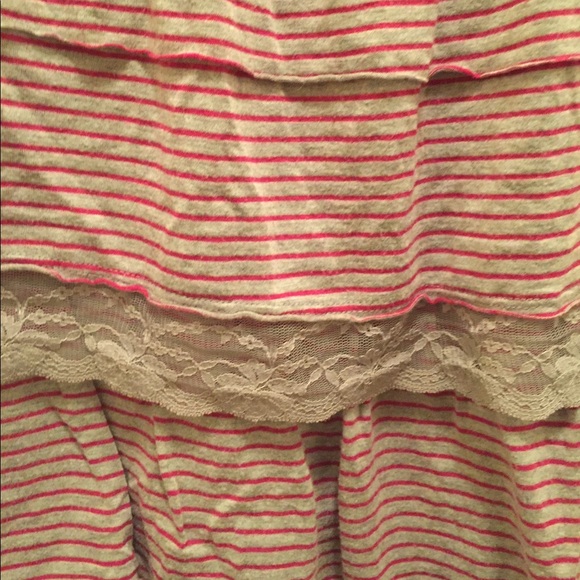 “Sold in bundle” AKIRA Chicago Ruffle Dress - Picture 2 of 3