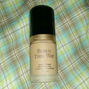 Too Faced Born This Way Foundation