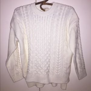 FOREVER 21 CABLE-KNIT SWEATER