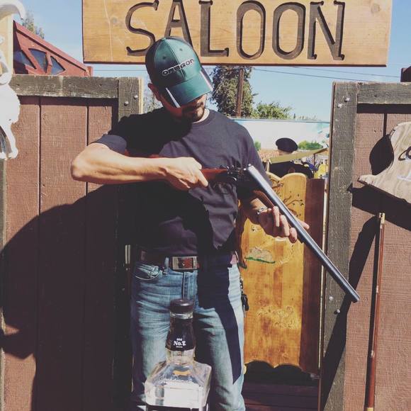 Meet your Posher, Adrian - Picture 1 of 1