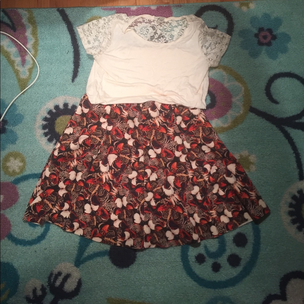 OUTFIT BUNDLE! Skirt & Top Comment if Interested!