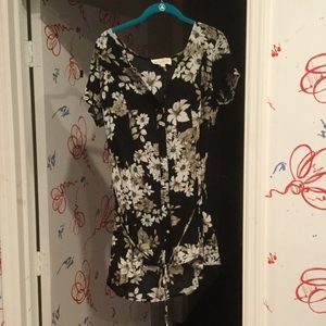 Black floral top