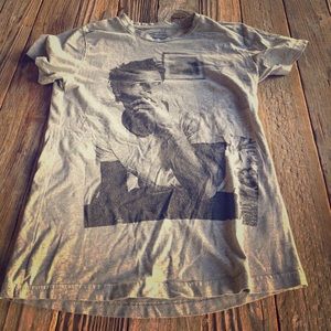 Brad Pitt t-shirt