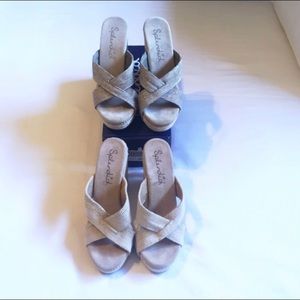 Splendid Dinah Wedge