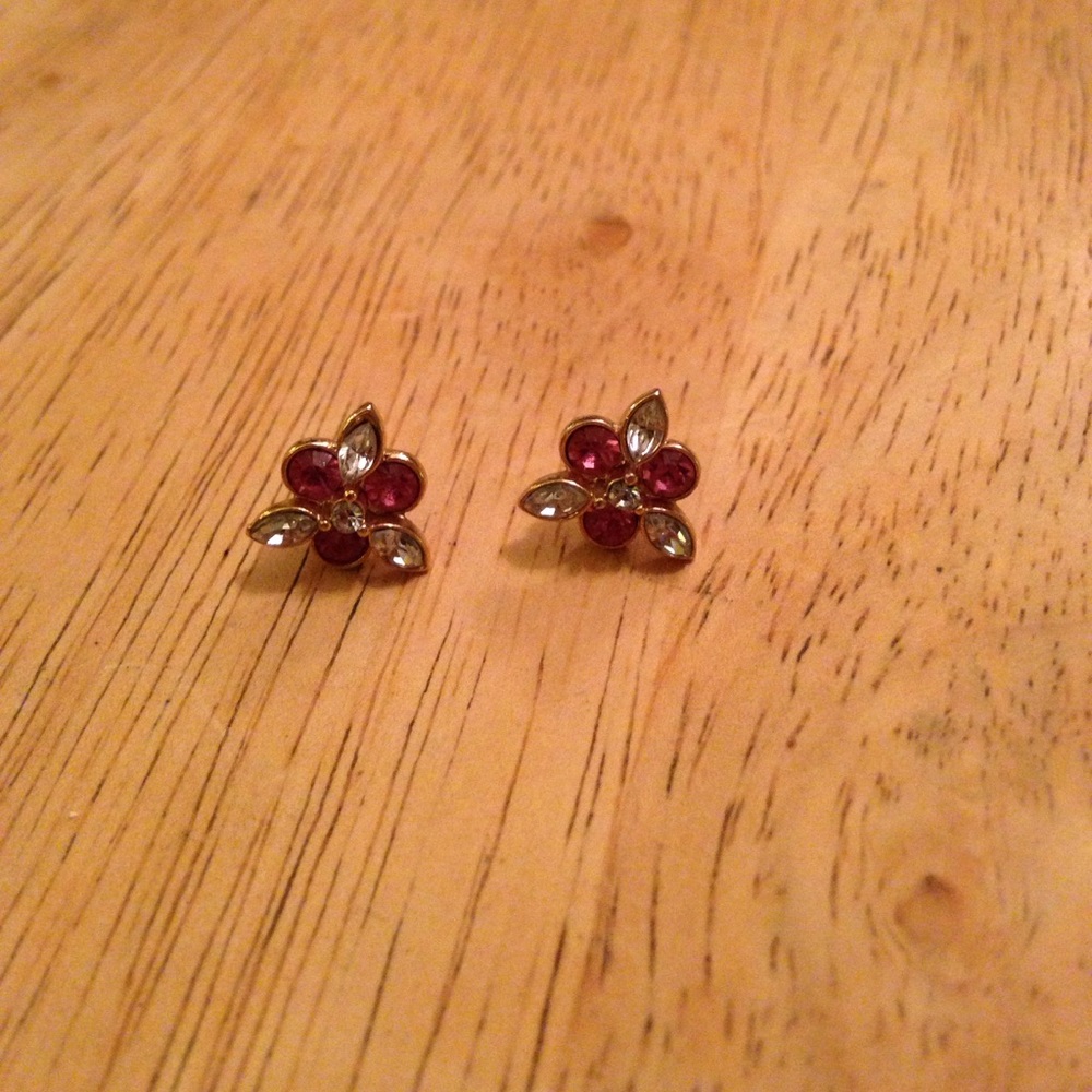 Beautiful Avon earrings