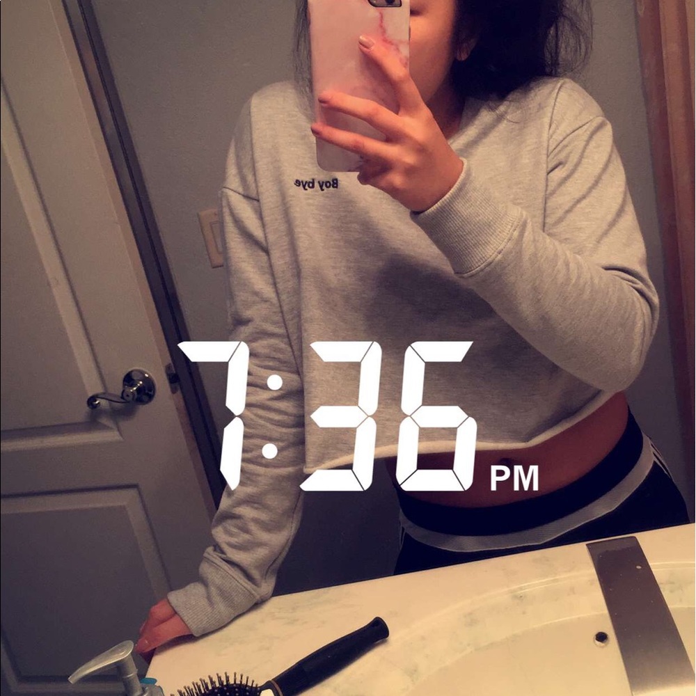Grey crop top sweater