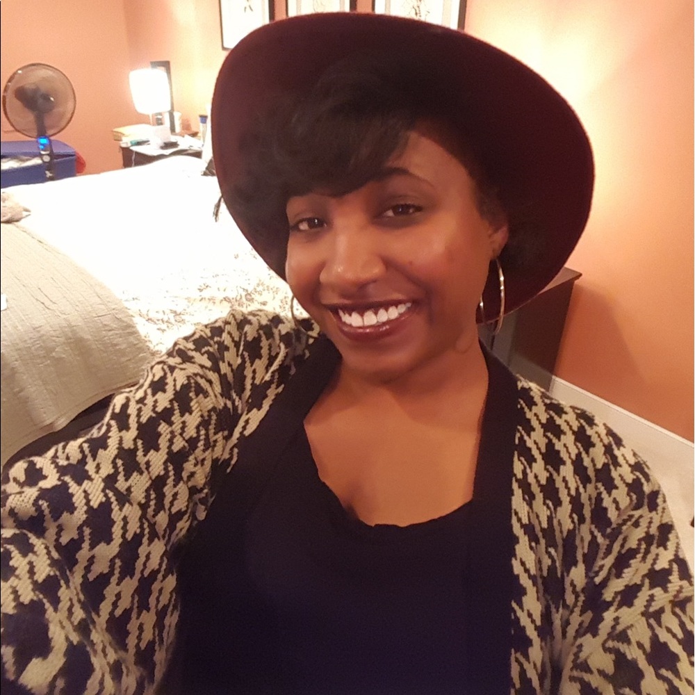 Meet your Posher, Roslyn