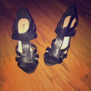 Black Sandal heels