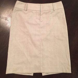 Grey checkered skirt