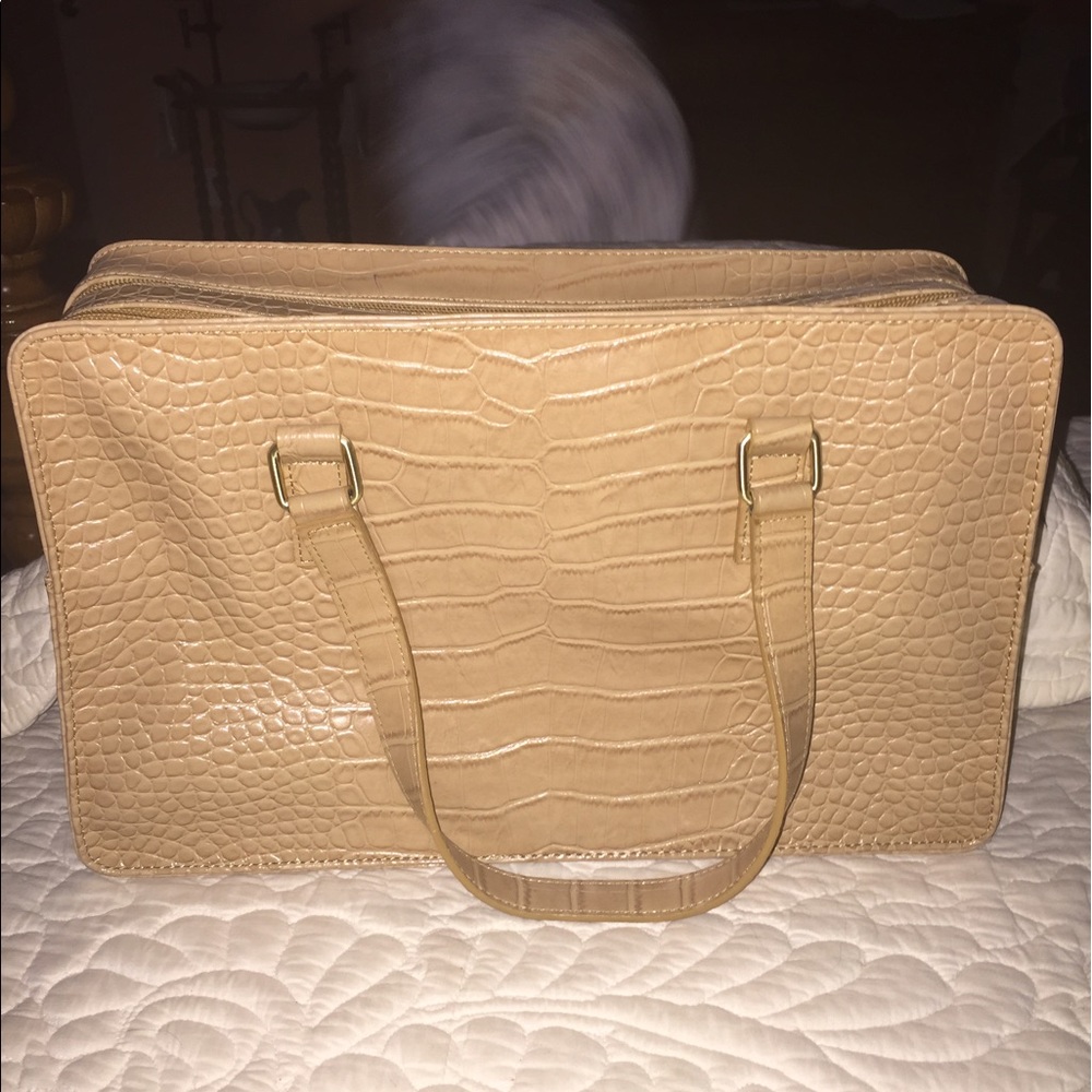 Tan purse