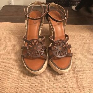 Brown American Eagle brand wedges