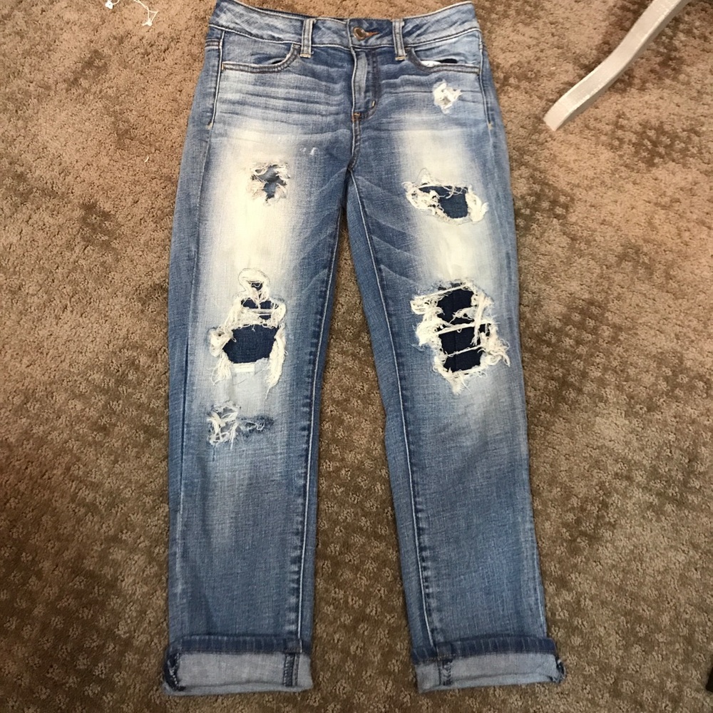 American Eagle Ripped Capris