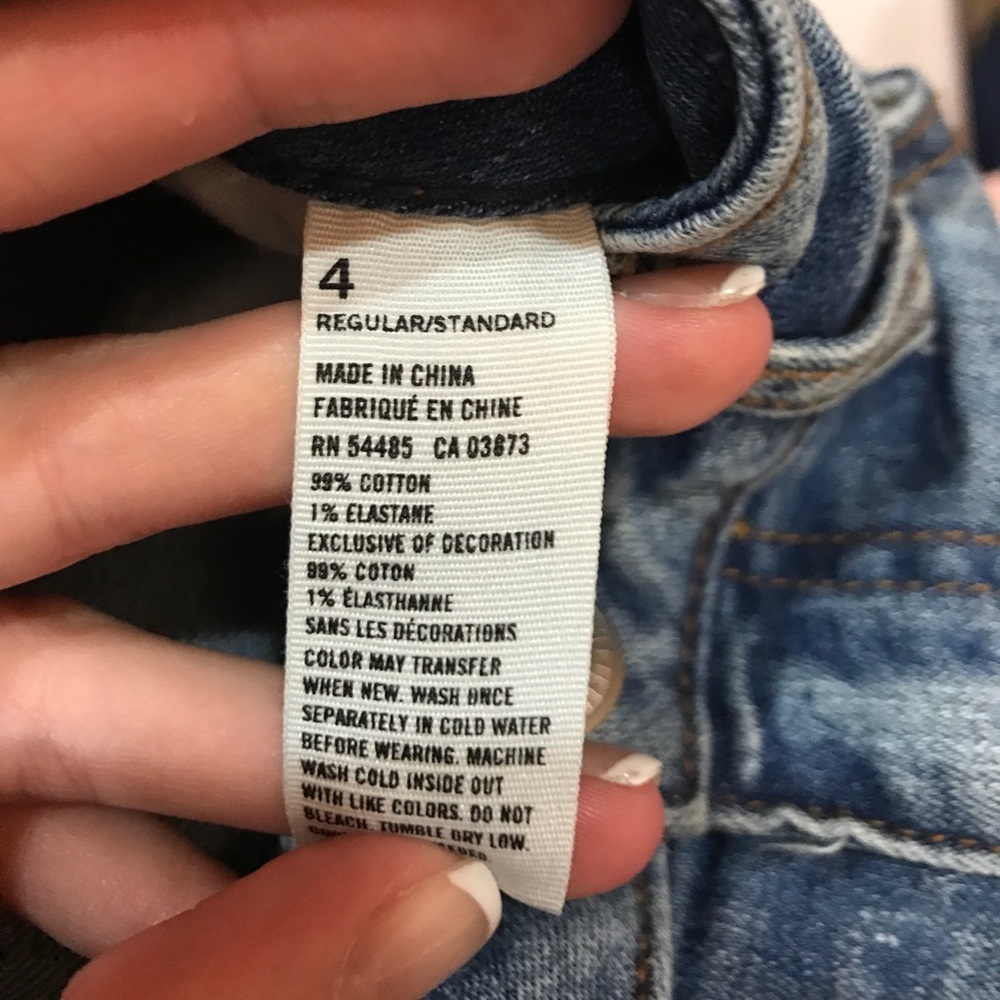 American Eagle Ripped Capris - Picture 3 of 3