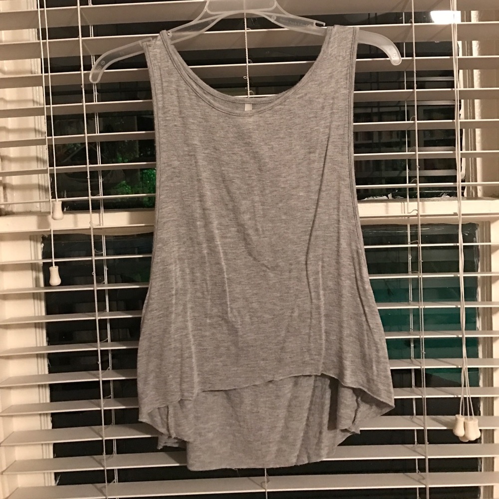 High-low gray muscle tank!