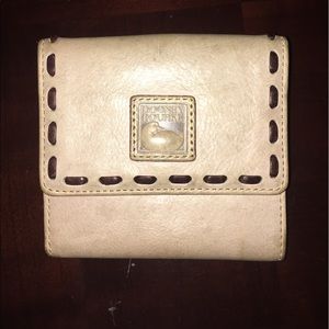 Dooney and bourke wallet