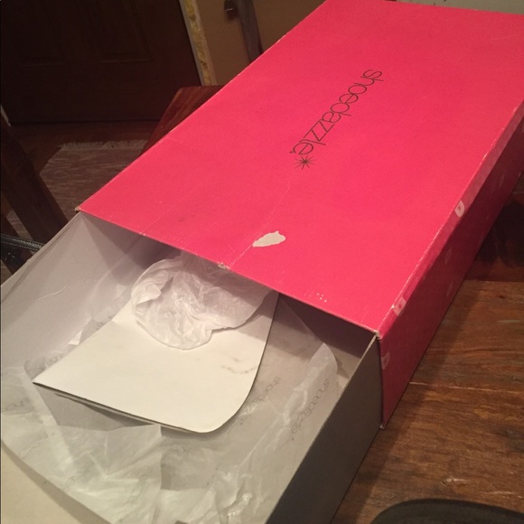 Shoedazzle Boots - Picture 4 of 6