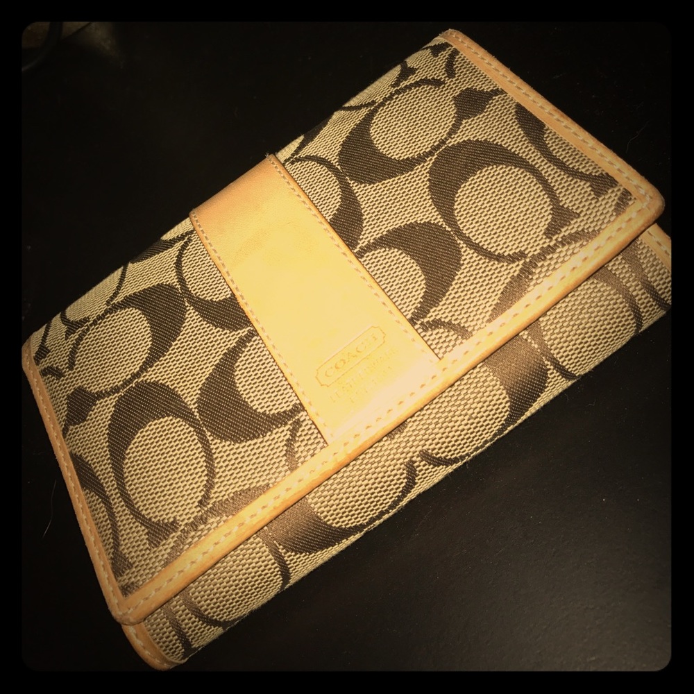 Coach wallet