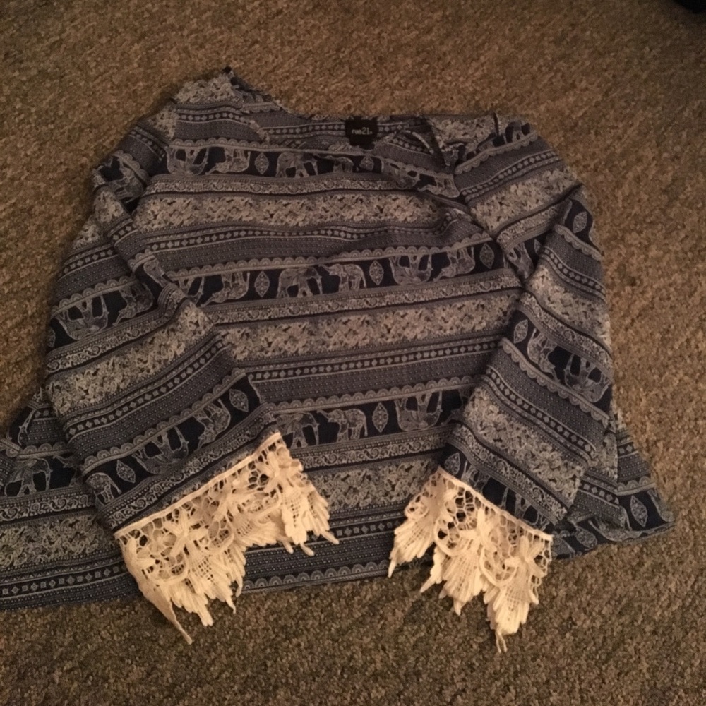 Long sleeve dress shirt