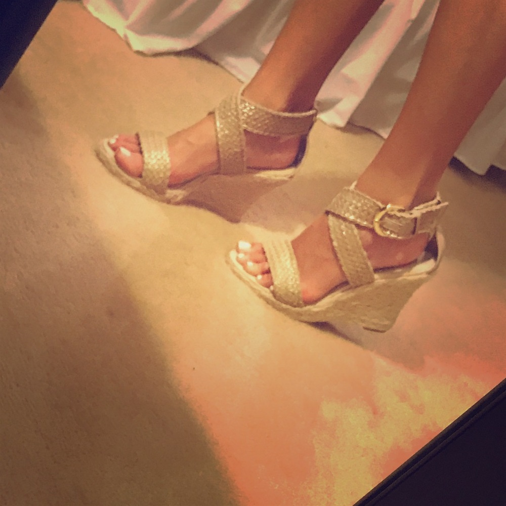 Dana Buchman Gold Wedges