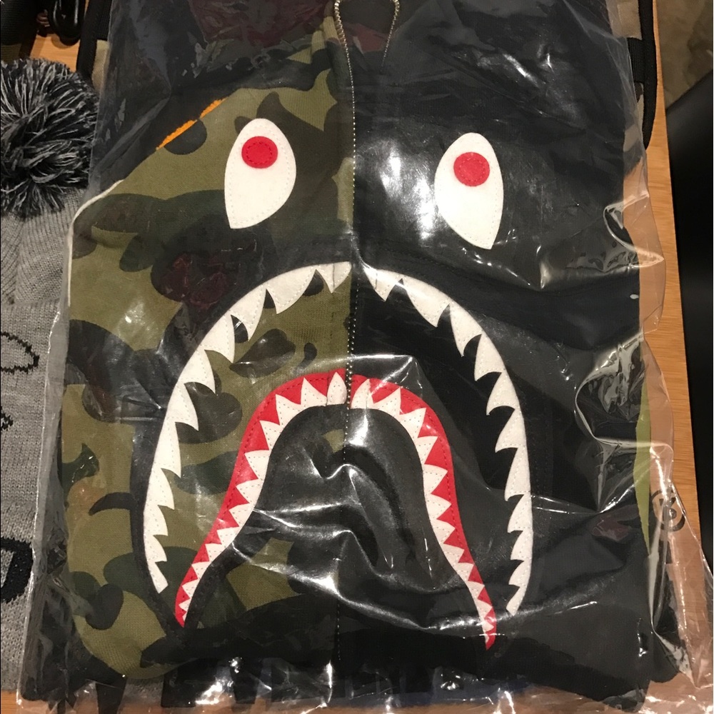 A bathing ape hoodie