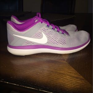 Size 7 Nike training/workout shoes