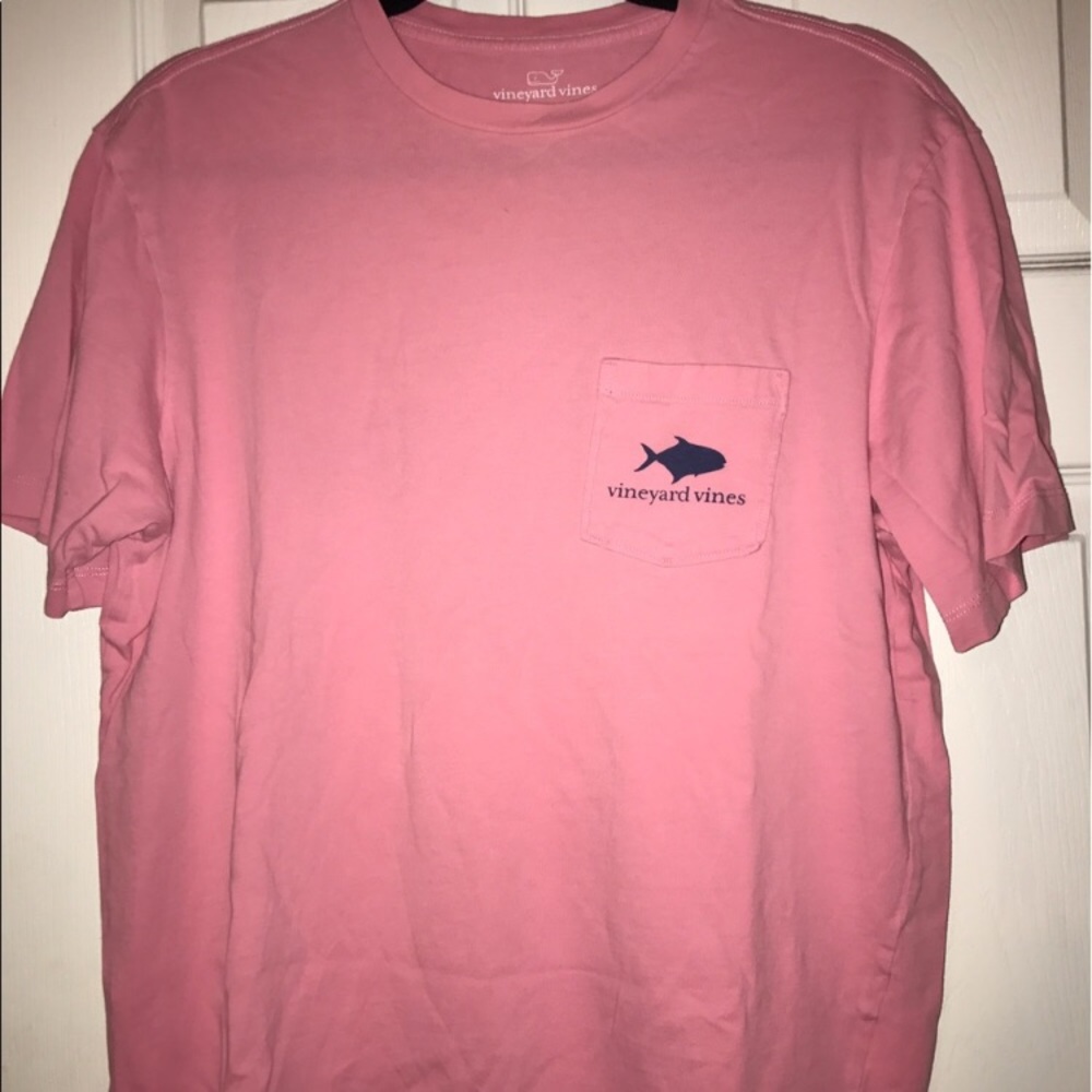 still for sale; short sleeve vineyard vines shirt