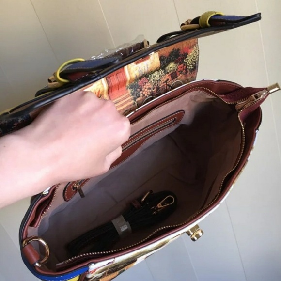 Printed unique bag. - Picture 4 of 7