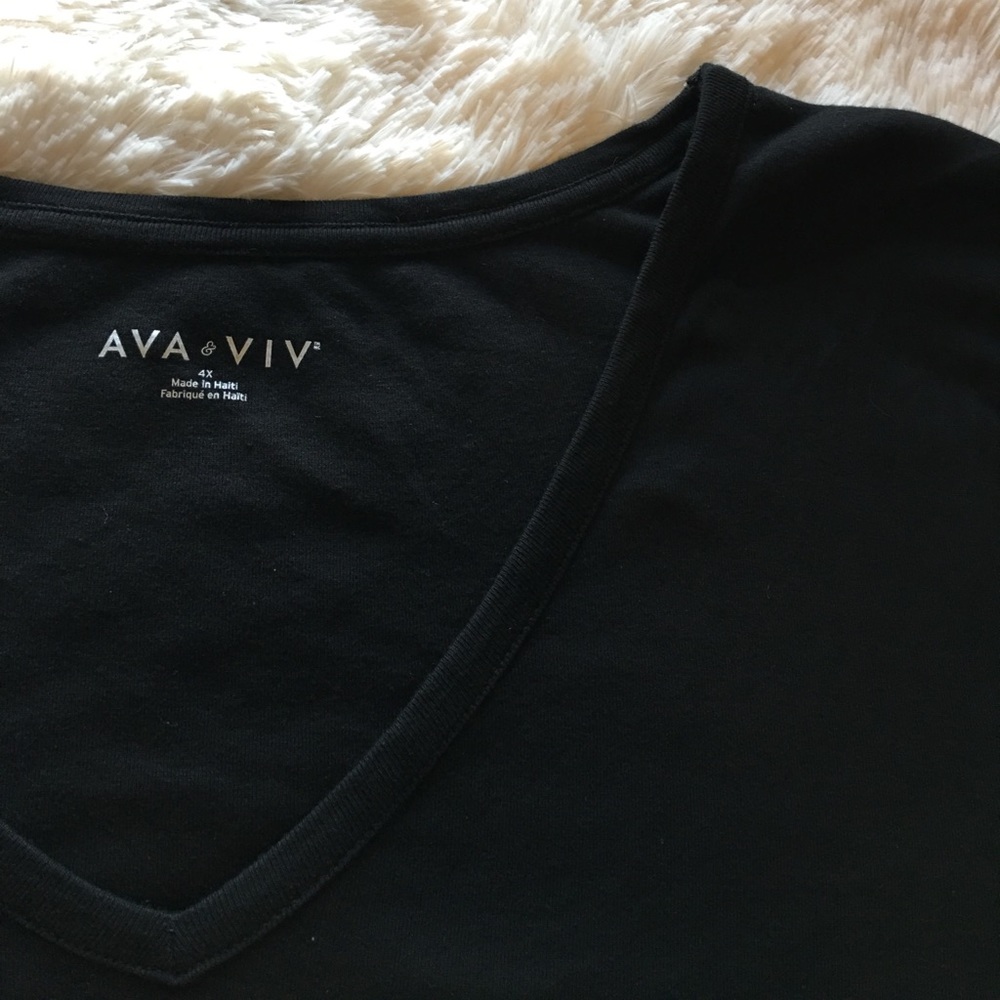 Black long sleeve v-neck shirt 4x - Ava & Viv