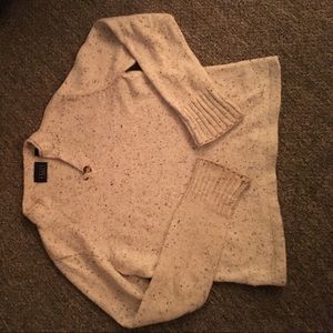 Wool pullover