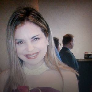 Meet your Posher, Rebeca