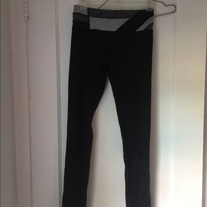 Reversible lululemon straight leggings