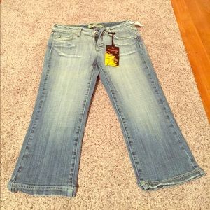 NWT-denim Capri pants